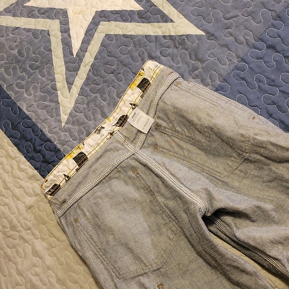 Levi's Cargo Jean Shorts - Picture 9 of 9